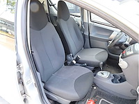 Toyota aygo 1.0-12v + automaat 2008, 24-nsr-3 - afbeelding 17 van  29