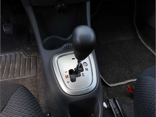 Toyota aygo 1.0-12v + automaat 2008, 24-nsr-3 - afbeelding 8 van  23