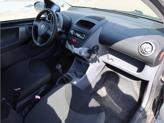 Toyota aygo 1.0-12v comfort 2009, 90-kdt-3 - afbeelding 5 van  22