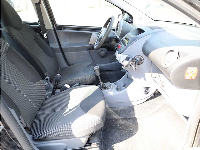 Toyota aygo 1.0-12v comfort 2009, 90-kdt-3 - afbeelding 6 van  14