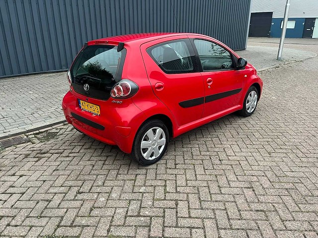 Toyota aygo 1.0-12v comfort , 47-khs-3 - afbeelding 15 van  21