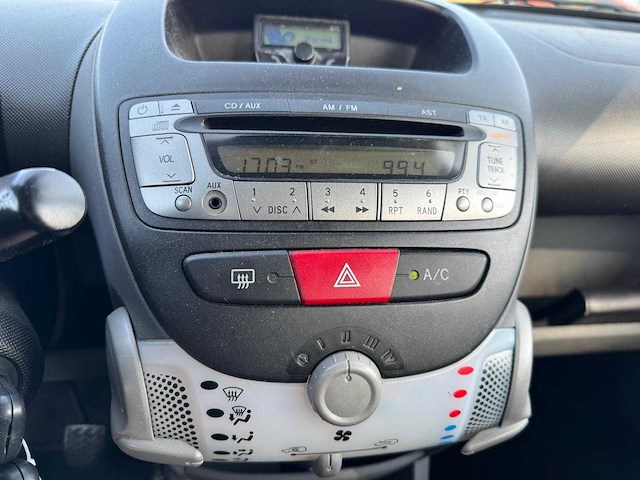 Toyota aygo 1.0-12v comfort 5 deurs 47-lrv-1 - afbeelding 6 van  15