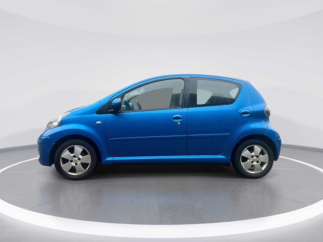 Toyota aygo 1.0-12v dynamic blue 5-deurs | 34-ksv-7 - afbeelding 20 van  22