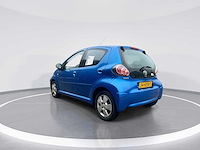 Toyota aygo 1.0-12v dynamic blue 5-deurs | 34-ksv-7 - afbeelding 22 van  22