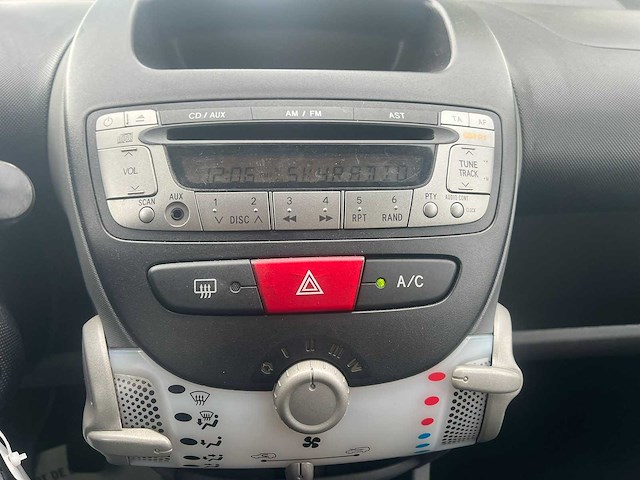 Toyota aygo 1.0-12v dynamic blue , 95-jbf-6 - afbeelding 4 van  14