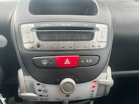 Toyota aygo 1.0-12v dynamic blue , 95-jbf-6 - afbeelding 4 van  14