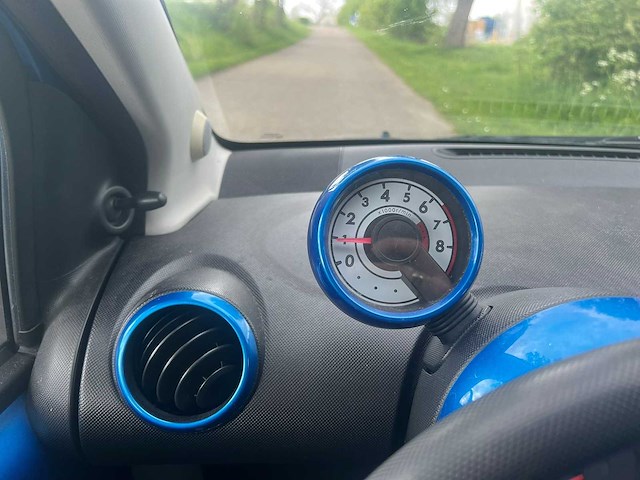 Toyota aygo 1.0-12v dynamic blue , 95-jbf-6 - afbeelding 4 van  18