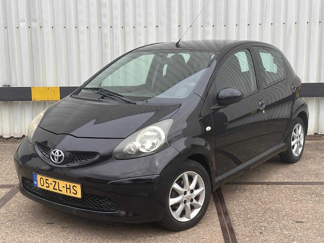 Toyota aygo 1.0 12v plus, 05-zl-hs - afbeelding 1 van  14
