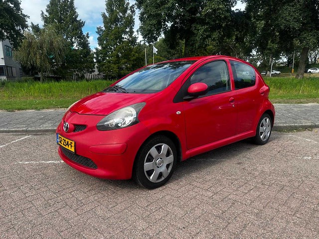 Toyota aygo 1.0 12v, sz-234-f - afbeelding 1 van  10