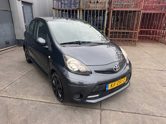 Toyota aygo 1.0 vvt-i comfort, kf-251-z - afbeelding 6 van  12