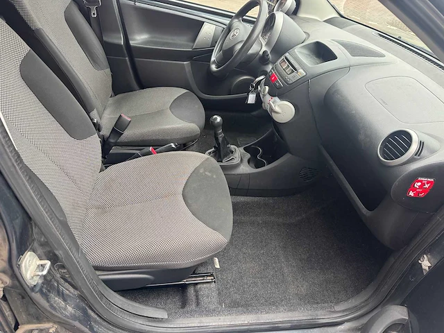 Toyota aygo 1.0 vvt-i comfort, kf-251-z - afbeelding 8 van  12