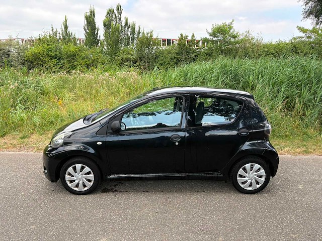 Toyota aygo 1.0 vvt-i now , 7-skp-45 - afbeelding 14 van  20