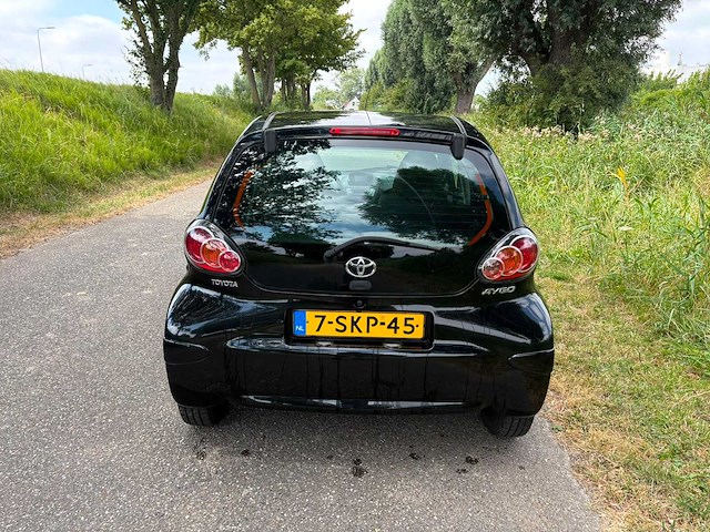 Toyota aygo 1.0 vvt-i now , 7-skp-45 - afbeelding 16 van  20