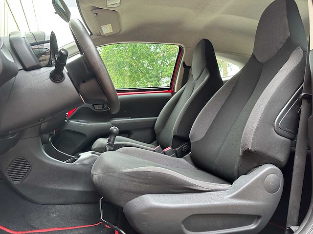 Toyota aygo 1.0 vvt-i x 69pk 2018, kkx-65-l - afbeelding 32 van  40