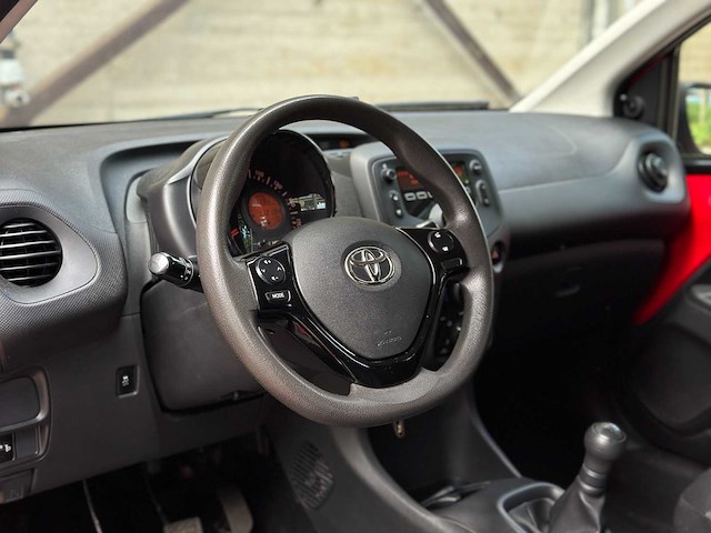 Toyota aygo 1.0 vvt-i x-now 69pk 2018, kkd-62-f - afbeelding 3 van  28