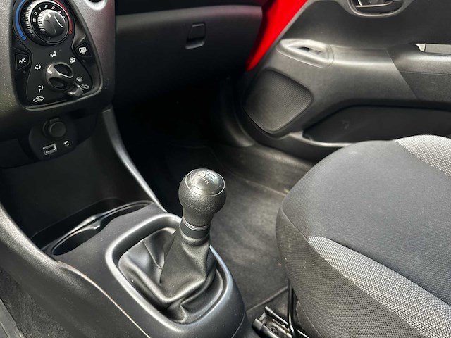 Toyota aygo 1.0 vvt-i x-now 69pk 2018, kkd-62-f - afbeelding 11 van  28