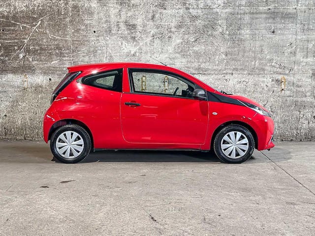 Toyota aygo 1.0 vvt-i x-now 69pk 2018, kkd-62-f - afbeelding 1 van  30
