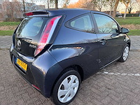 Toyota aygo 1.0 vvt i x play; hk-971-f - afbeelding 2 van  15