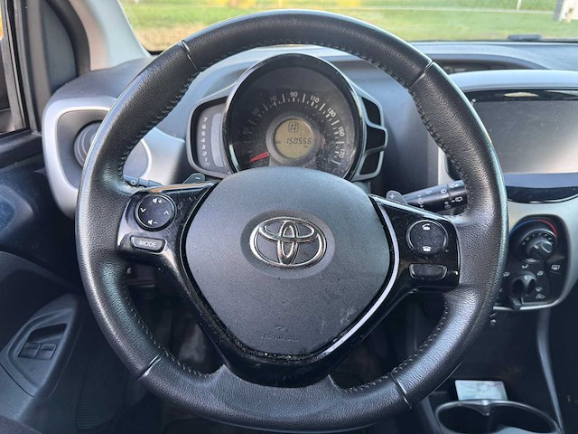 Toyota aygo 1.0 vvt i x play; hk-971-f - afbeelding 14 van  15