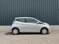 Toyota aygo 1.0 vvt-i x-play | jk-274-v i - afbeelding 1 van  13