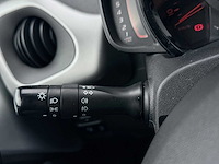 Toyota aygo 1.0 vvt-i x-play | jk-274-v i - afbeelding 9 van  13