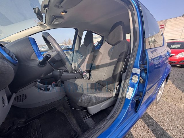 Toyota aygo 1.0i vvt-i, 2010 - afbeelding 2 van  39