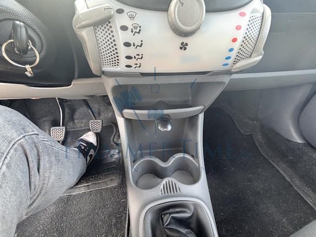 Toyota aygo 1.0i vvt-i, 2010 - afbeelding 8 van  39