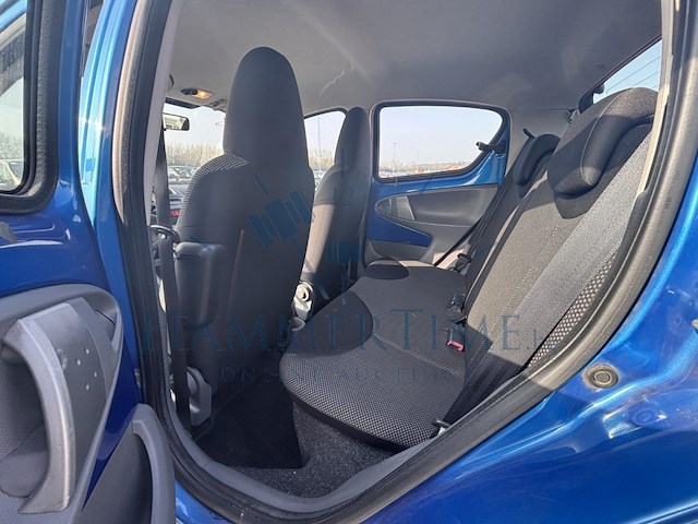 Toyota aygo 1.0i vvt-i, 2010 - afbeelding 15 van  39