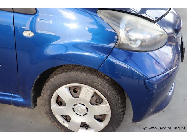 Toyota aygo| benzine | kenteken: rx-652-f - afbeelding 4 van  26