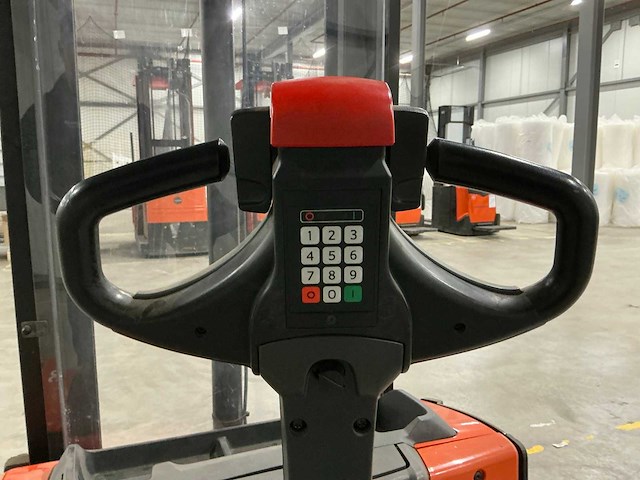 Toyota bt staxio dxt3300 elektrische palletwagen - afbeelding 12 van  12