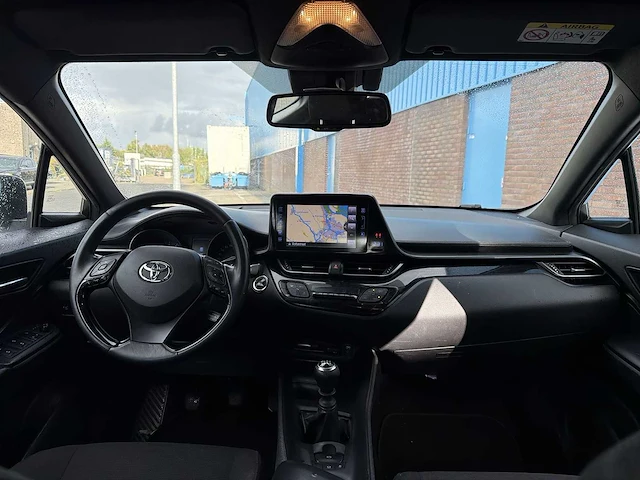 Toyota c-hr 1.2 dynamic 2017 | pl-733-g i - afbeelding 17 van  28
