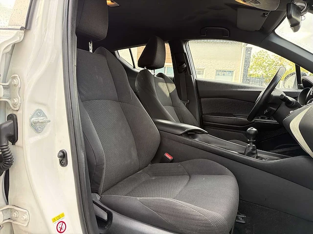 Toyota c-hr 1.2 dynamic 2017 | pl-733-g i - afbeelding 19 van  28