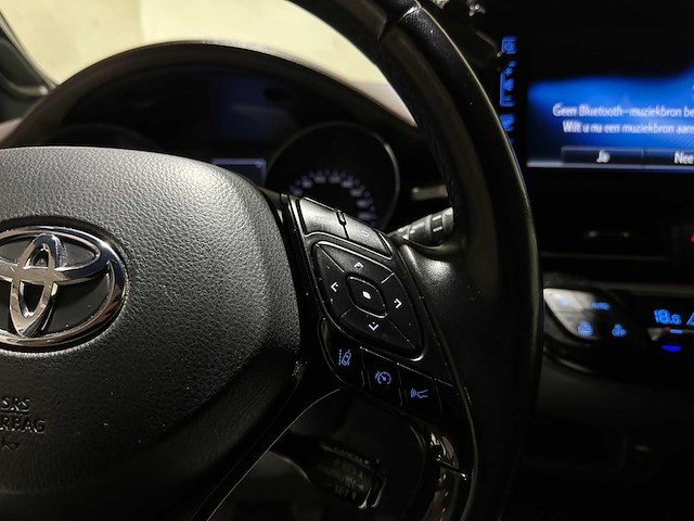 Toyota c-hr 1.2 first edition 116pk 2017, nb-105-x - afbeelding 16 van  44