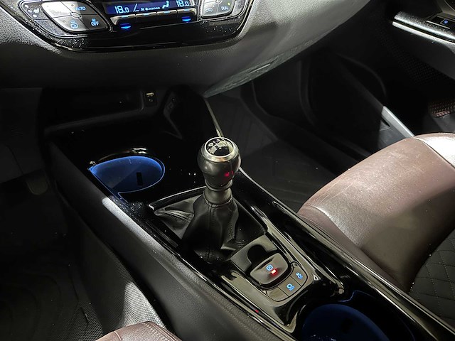 Toyota c-hr 1.2 first edition 116pk 2017, nb-105-x - afbeelding 22 van  44