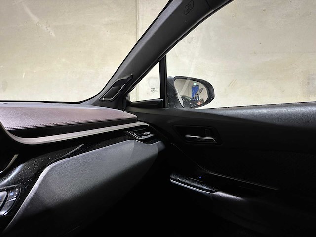 Toyota c-hr 1.2 first edition 116pk 2017, nb-105-x - afbeelding 26 van  44