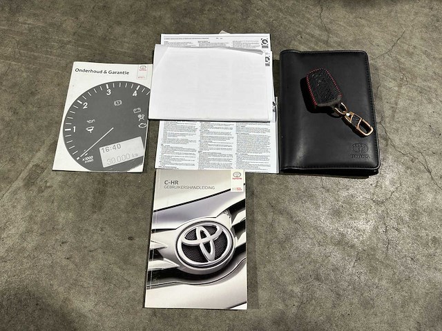 Toyota c-hr 1.2 first edition 116pk 2017, nb-105-x - afbeelding 39 van  44