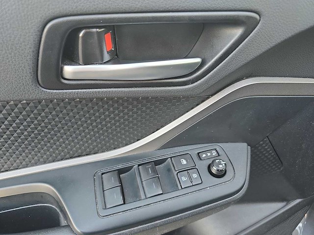Toyota c-hr 1.8 hybrid dynamic 2021 | z-948-kr - afbeelding 4 van  28