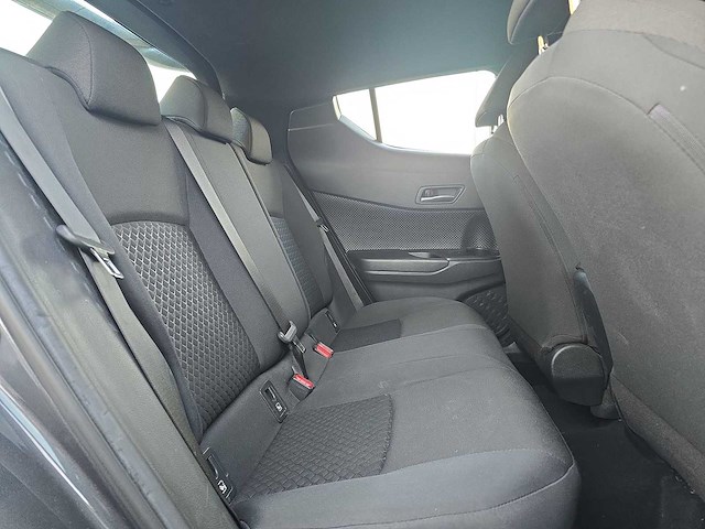 Toyota c-hr 1.8 hybrid dynamic 2021 | z-948-kr - afbeelding 17 van  28