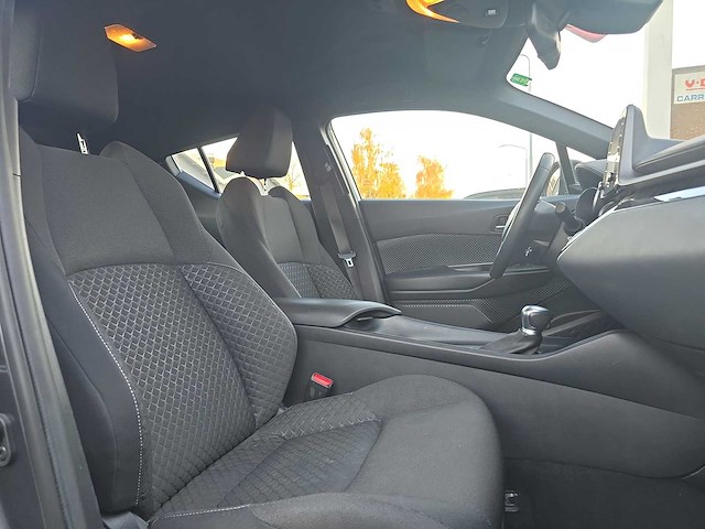 Toyota c-hr 1.8 hybrid dynamic 2021 | z-948-kr - afbeelding 19 van  28