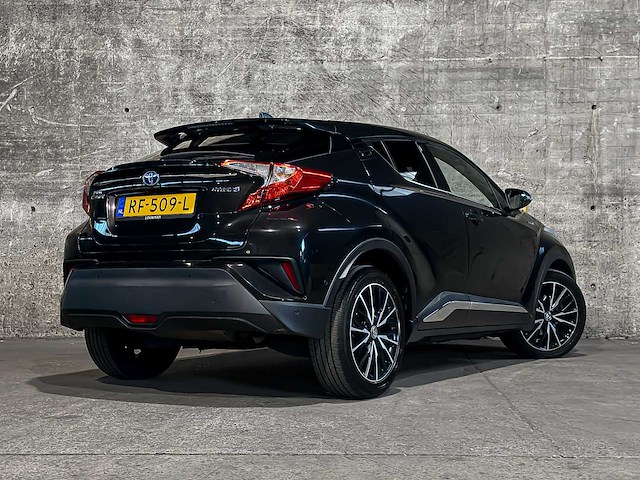 Toyota c-hr 1.8 hybrid executive 122pk 2017 (origineel-nl), rf-509-l - afbeelding 2 van  55