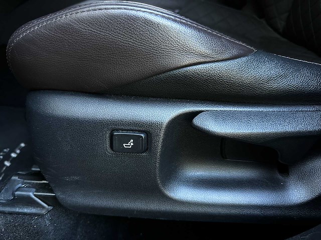 Toyota c-hr 1.8 hybrid executive 122pk 2017 (origineel-nl), rf-509-l - afbeelding 13 van  55