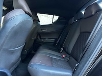 Toyota c-hr 1.8 hybrid executive 122pk 2017 (origineel-nl), rf-509-l - afbeelding 28 van  55