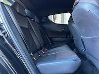 Toyota c-hr 1.8 hybrid executive 122pk 2017 (origineel-nl), rf-509-l - afbeelding 31 van  55