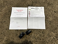 Toyota c-hr 1.8 hybrid executive 122pk 2017 (origineel-nl), rf-509-l - afbeelding 41 van  55