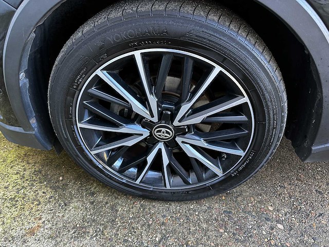 Toyota c-hr 1.8 hybrid executive 122pk 2017 (origineel-nl), rf-509-l - afbeelding 43 van  55