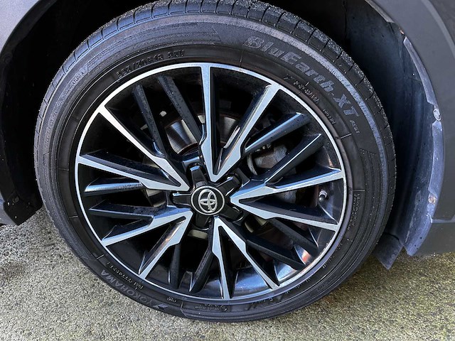 Toyota c-hr 1.8 hybrid executive 122pk 2017 (origineel-nl), rf-509-l - afbeelding 46 van  55