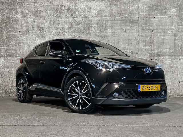 Toyota c-hr 1.8 hybrid executive 122pk 2017 (origineel-nl), rf-509-l - afbeelding 53 van  55