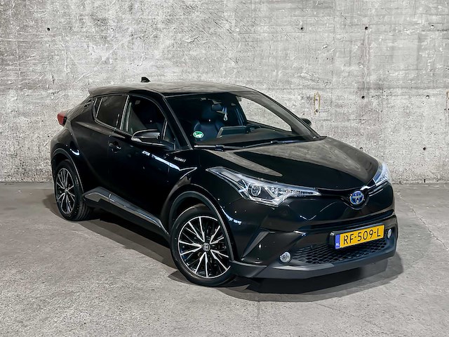 Toyota c-hr 1.8 hybrid executive 122pk 2017 (origineel-nl), rf-509-l - afbeelding 54 van  55