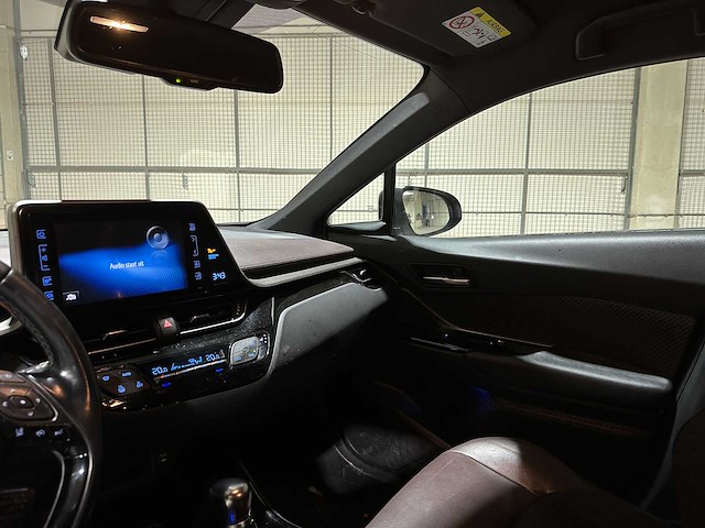 Toyota c-hr 1.8 hybrid executive 98pk 2017, pg-762-k - afbeelding 11 van  42