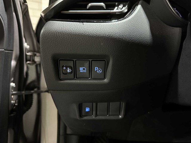 Toyota c-hr 1.8 hybrid executive 98pk 2017, pg-762-k - afbeelding 13 van  42